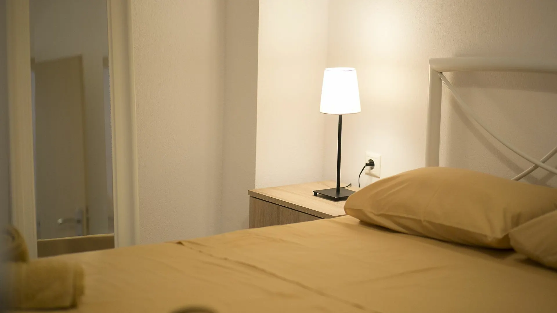 Velia Boutique Apartments Уранополис
